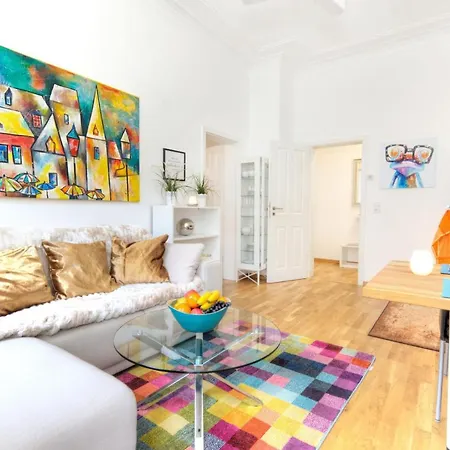 Apartment Altbaucharme In Der Stadtmitte