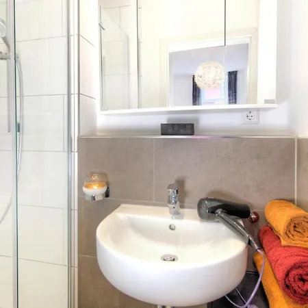 Altbaucharme In Der Stadtmitte Apartment